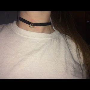 Black choker